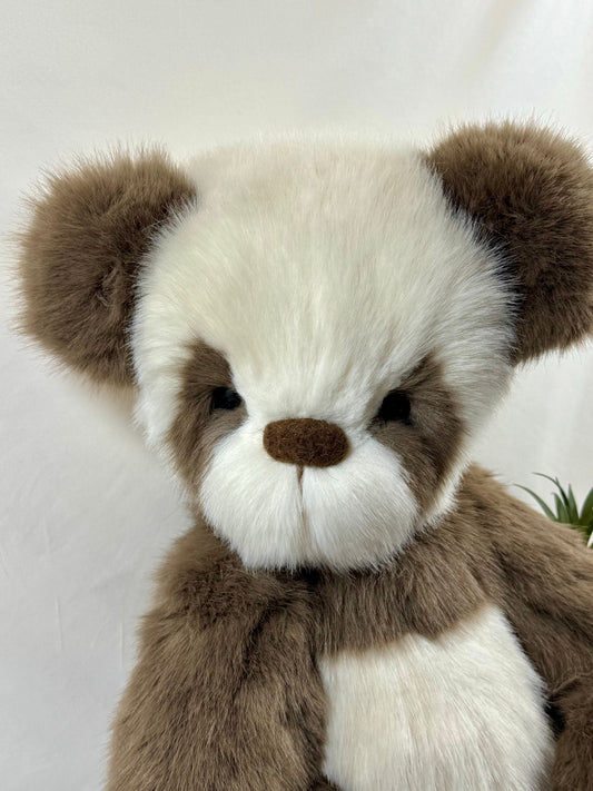 Balou, le panda de collection de 65 cm en fausse fourrure douce – Pièce unique artisanale