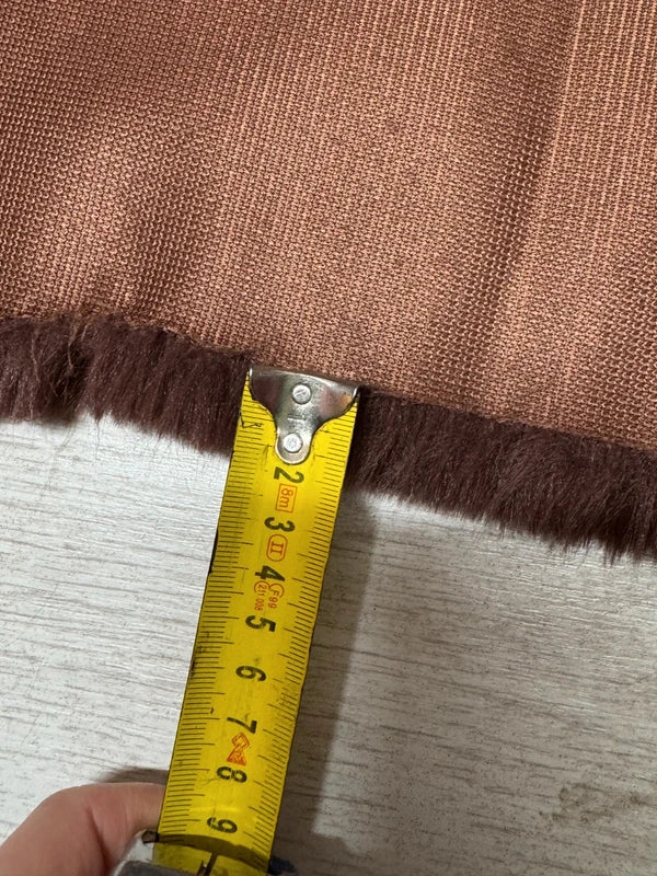 Coupon tissu fausse fourrure très douce et de qualité à poils mi-longs marron 30cm x 155cm