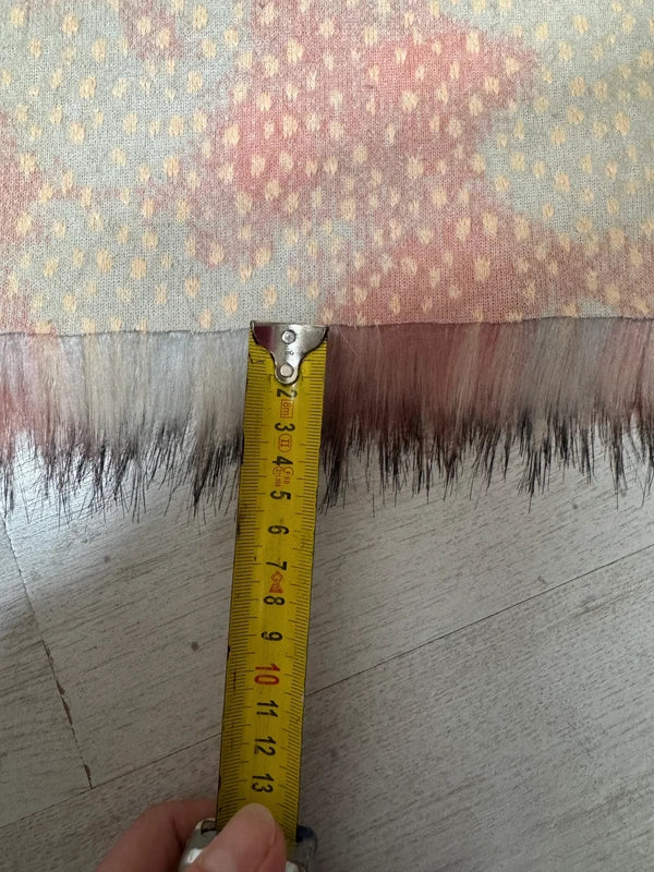 Fausse fourrure rose & beige nuancée poils longs 4/5 cm – Coupon 20×157 cm