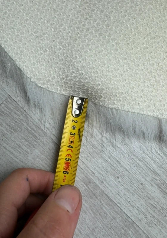 Coupon tissu très doux fausse fourrure à poils longs blanc rayé marron 30cm x 120cm