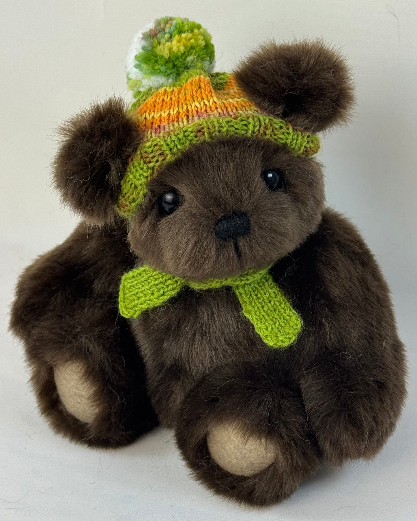 Balou ours artisanal de collection avec bonnet et écharpe tricotés main