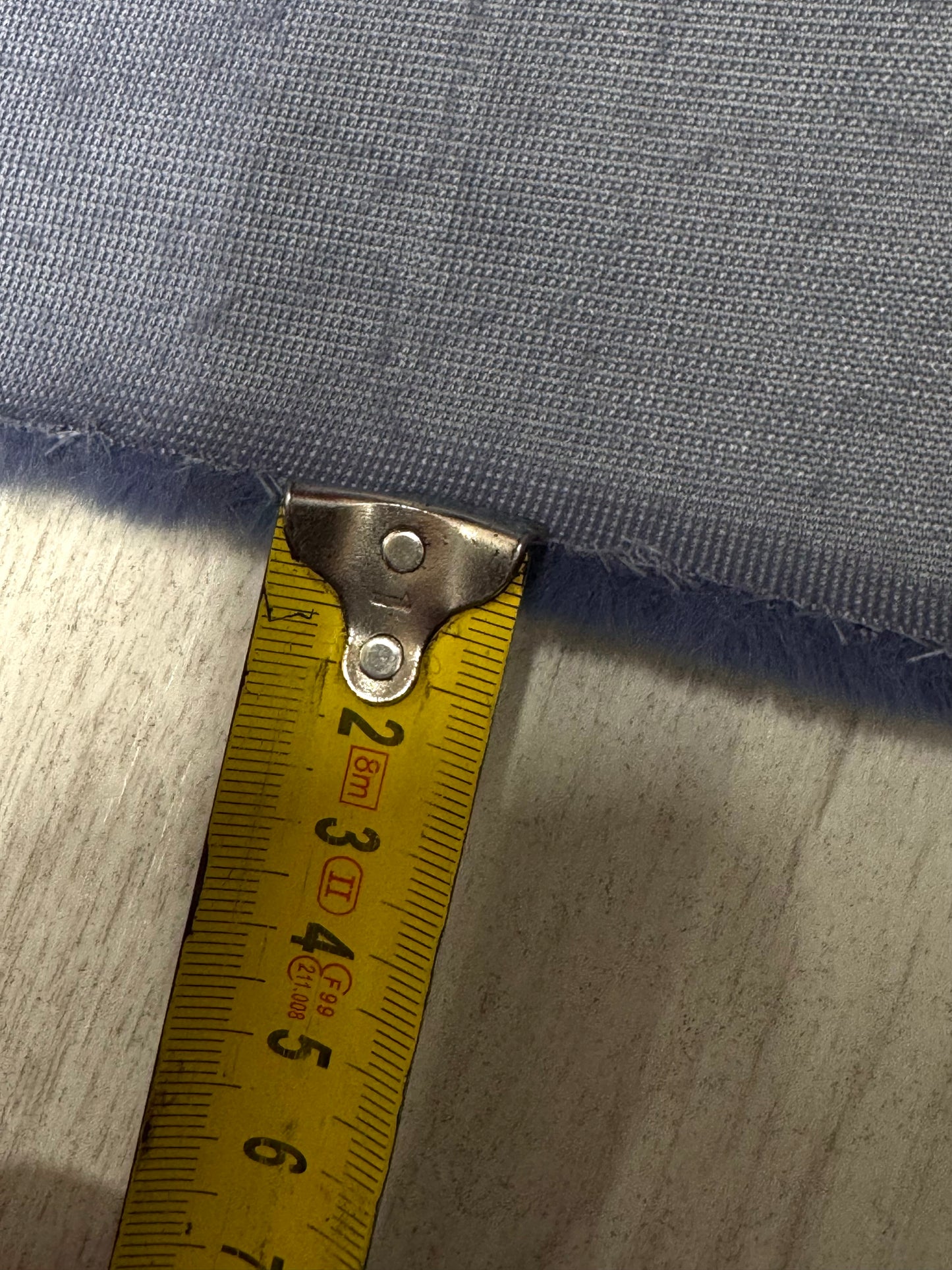 Fausse fourrure bleu poils courts | Coupon 30×158 cm | Douce