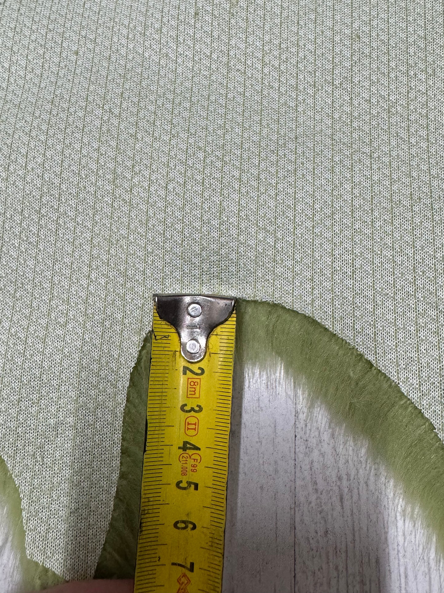 Fausse Fourrure Verte – Poil 2 cm – Coupon 30 x 90 cm