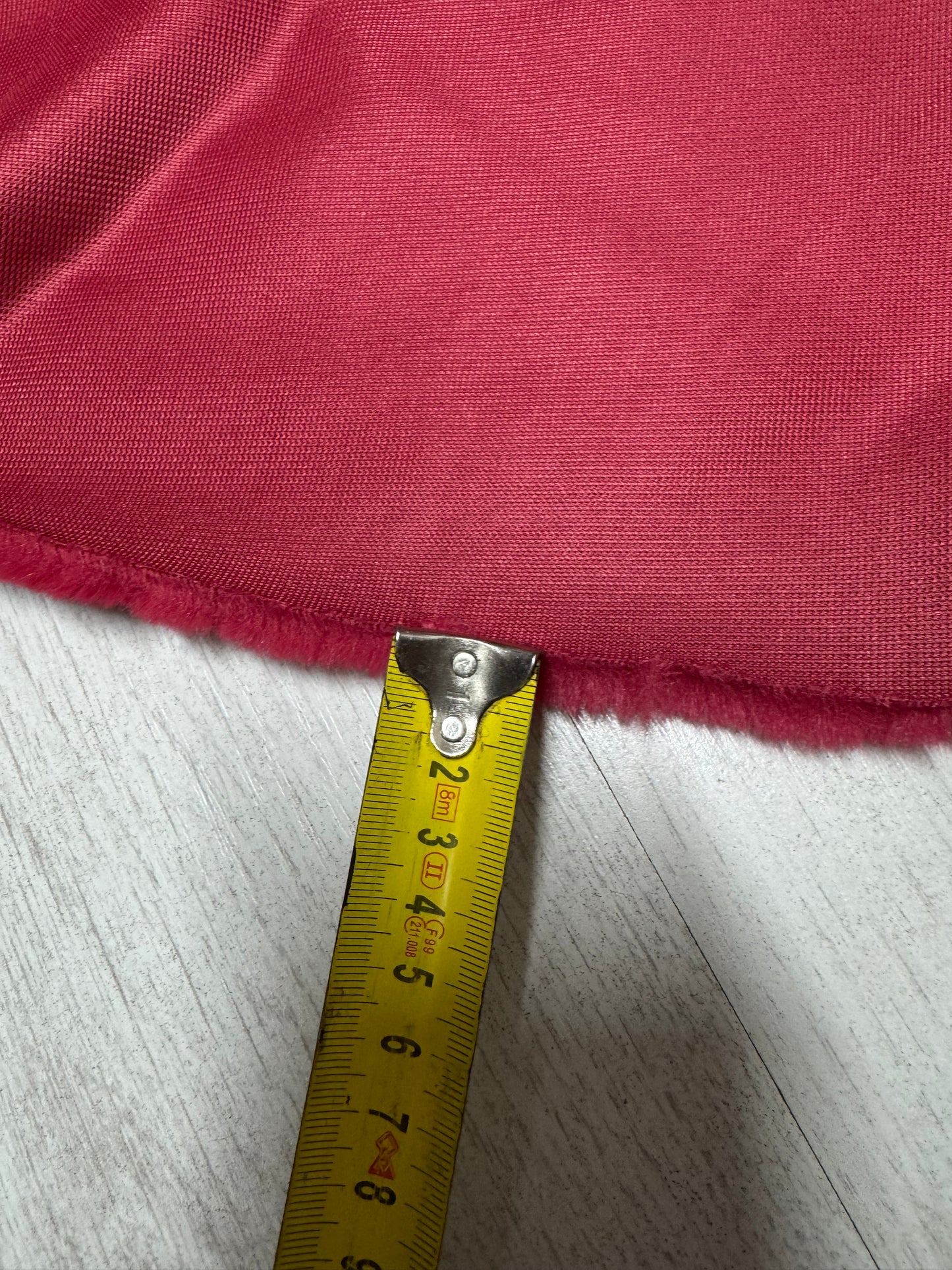 Coupon fausse fourrure framboise – poils courts 1 cm – 30x150 cm