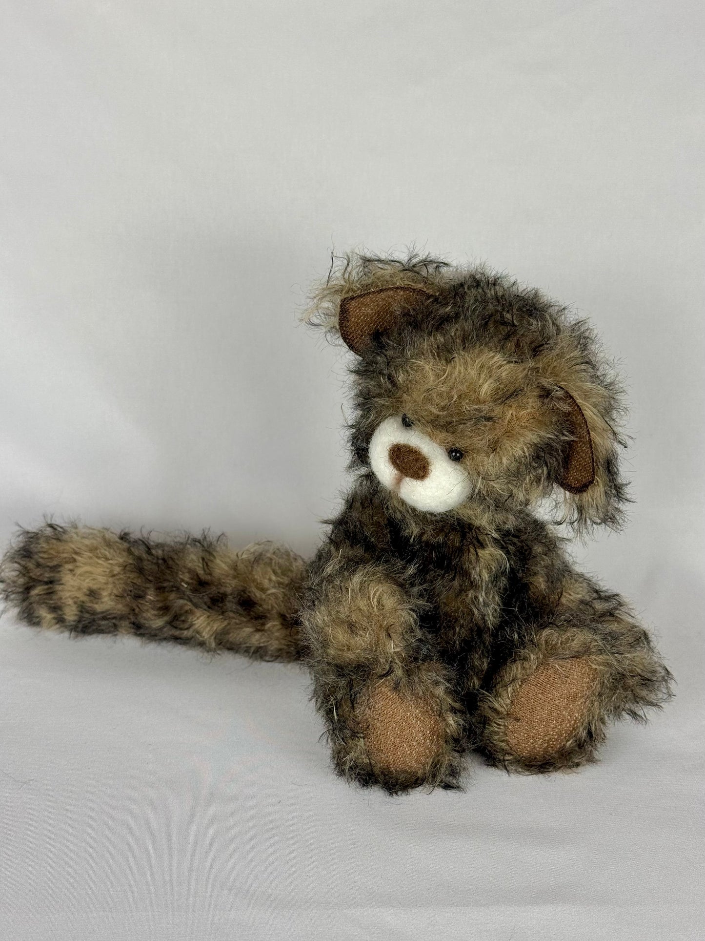 Micha chat de collection en mohair 20cm (7.8") chat artiste décoration mohair peluche sculpture textile Ooak