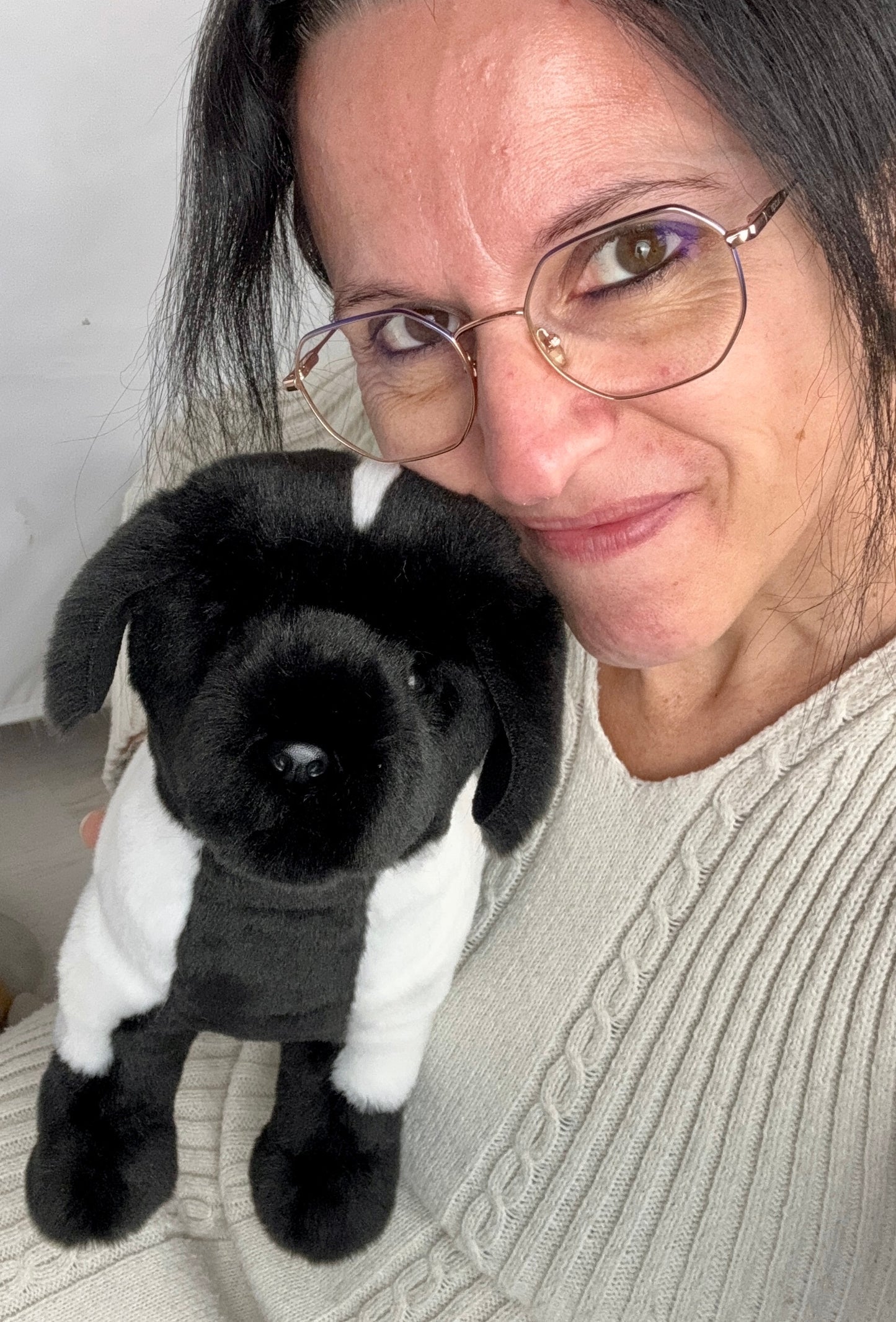 🐾 Bianca – Chiot Terre-Neuve Mismark Ultra Réaliste 🖤🤍 | Pièce Unique en Fausse Fourrure – 37 cm