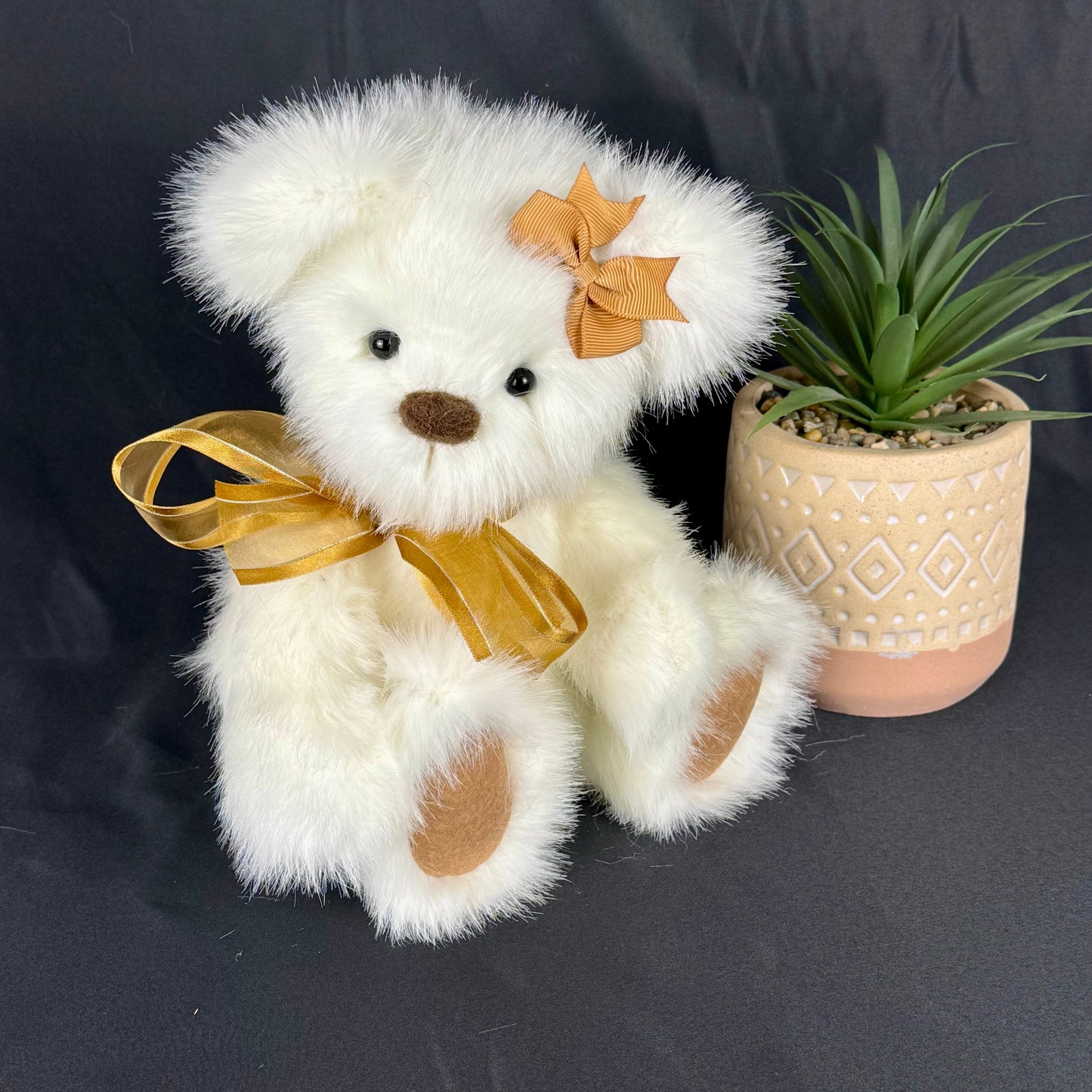 🧸 Ours de Collection Articulé 30 cm (11.8") en Fausse Fourrure – Claire, Pièce Unique