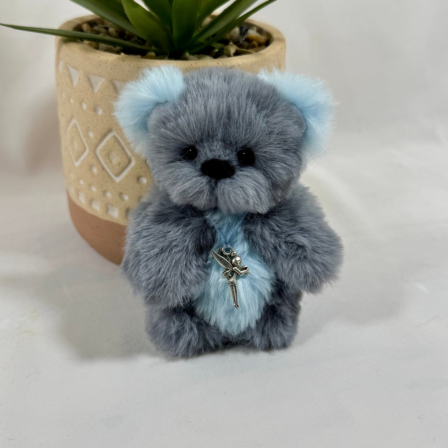 Ours miniature articulé à l’ancienne Elfée 10 cm avec certificat d’authenticité