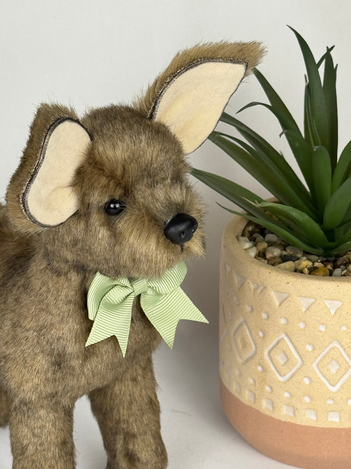 Etna peluche réaliste daim cervidé de collection 20cm x 21 cm faon artiste décoration fausse fourrure peluche sculpture textile Ooak