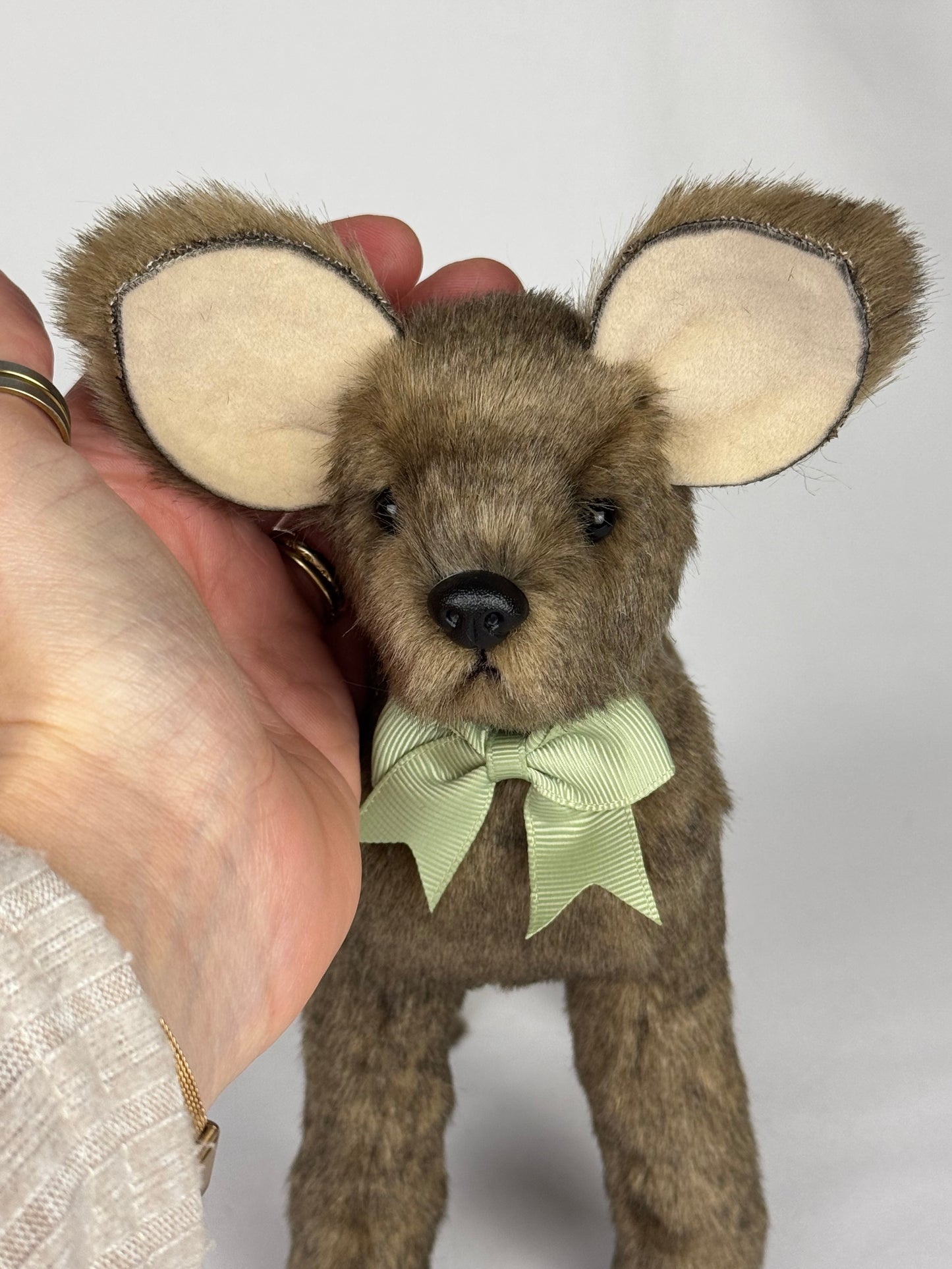 Etna peluche réaliste daim cervidé de collection 20cm x 21 cm faon artiste décoration fausse fourrure peluche sculpture textile Ooak