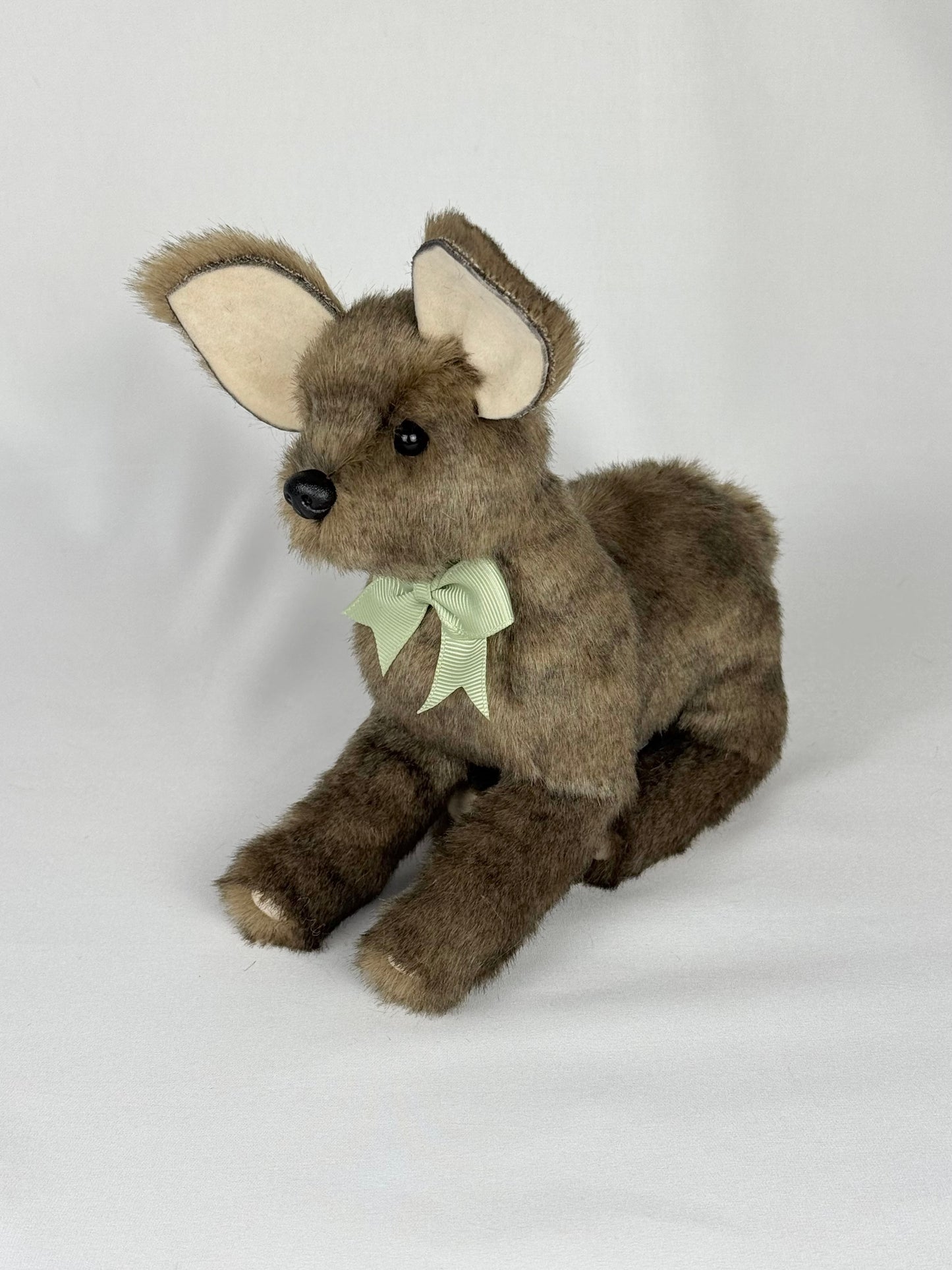 Etna peluche réaliste daim cervidé de collection 20cm x 21 cm faon artiste décoration fausse fourrure peluche sculpture textile Ooak