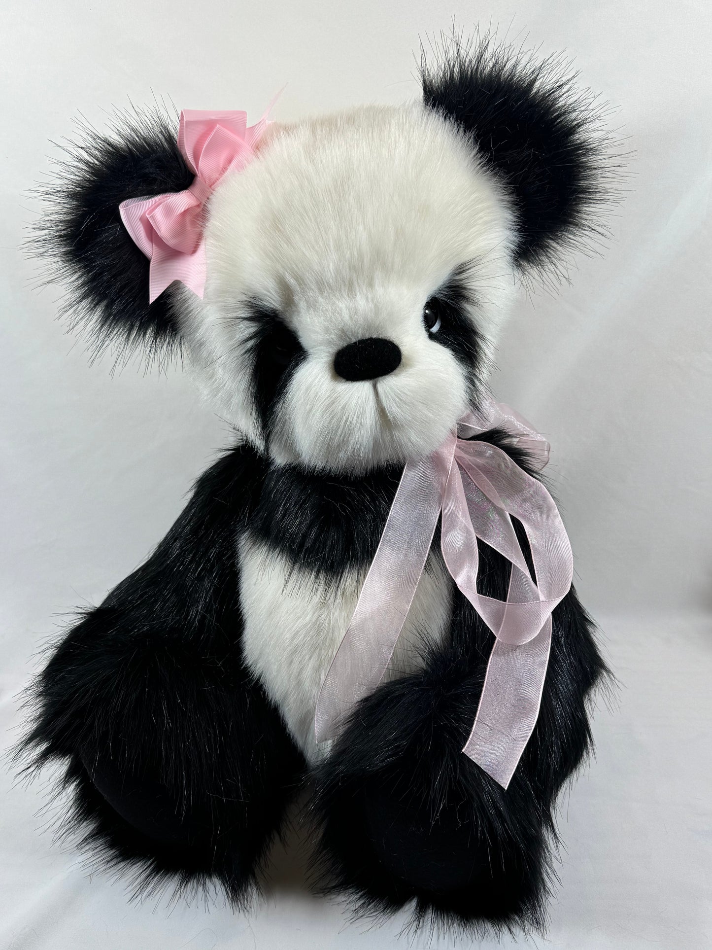 Heavy panda de collection avec ruban rose et certificat