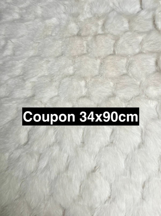 Coupon tissu fausse fourrure texturée blanc très douce à poils mi-longs 34cm x 90cm