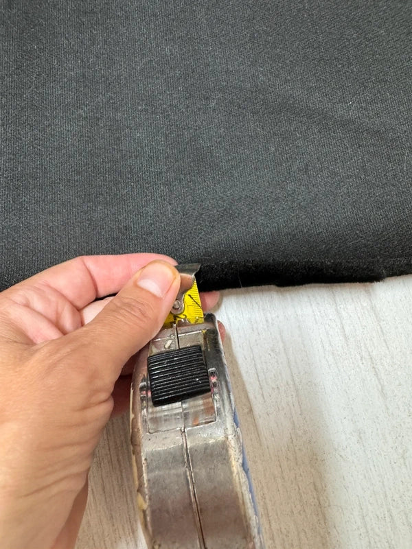 Coupon tissu fausse fourrure douce et de qualité à poils moyens marron foncé noir 40cm x 80cm