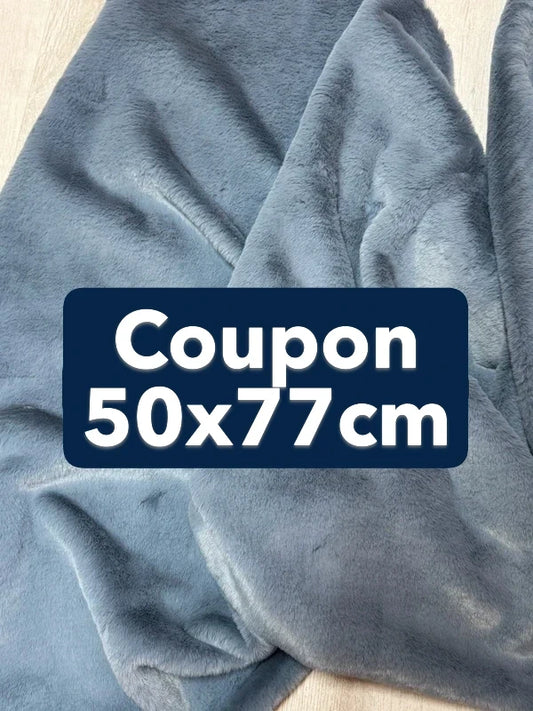 Coupon tissu fausse fourrure très douce et à poils courts bleu 50cm x 77cm