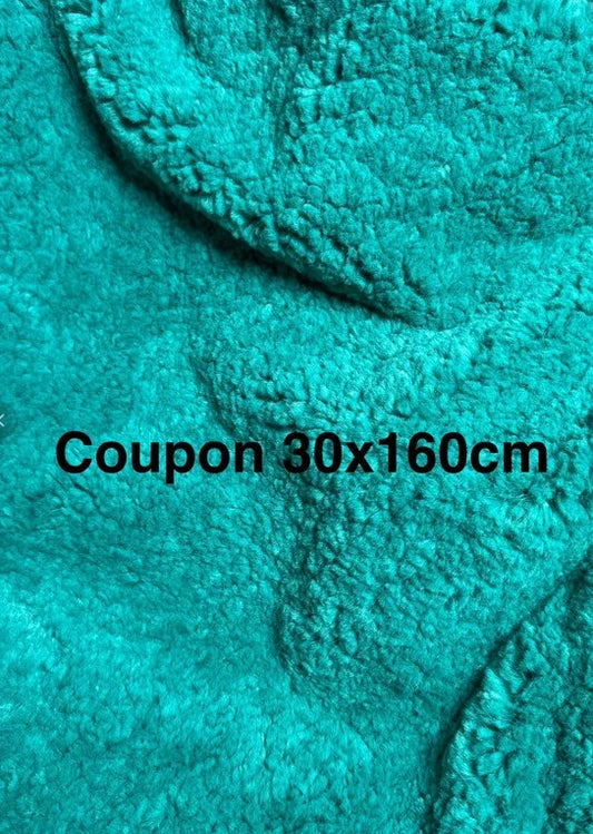 Coupon couture tissu fausse fourrure douce et épaisse à poils mi-longs vert émeraude 30cm x 160cm