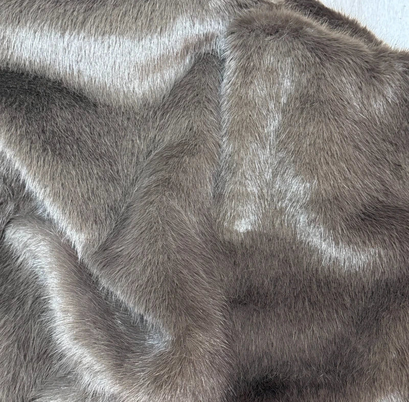 Coupon tissu fausse fourrure douce à poils longs marron gris 25cm x 74cm