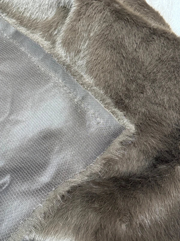Coupon tissu fausse fourrure douce à poils longs marron gris 25cm x 74cm