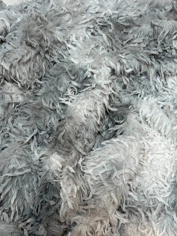 Soft faux fur fabric remnant with long grey-white feather effect pile 30cm x 160cm