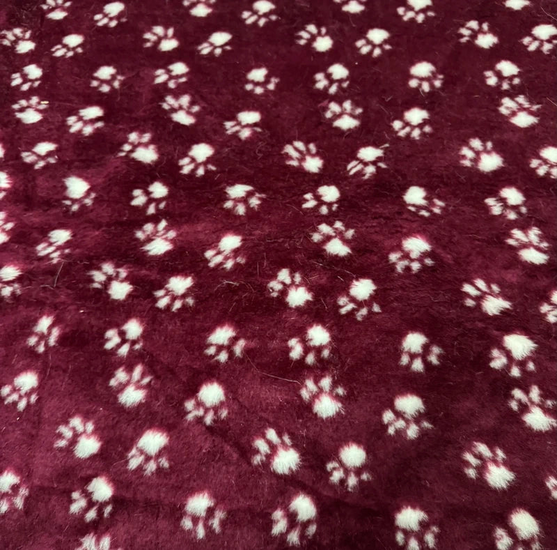 Fausse fourrure originale rouge bordeaux et blanc – Motif pattes vintage 30x155cm