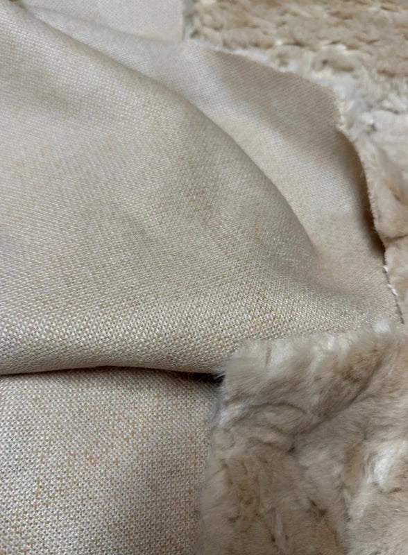 Coupon tissu fausse fourrure texturé frisé beige foncé 30cm x 150cm