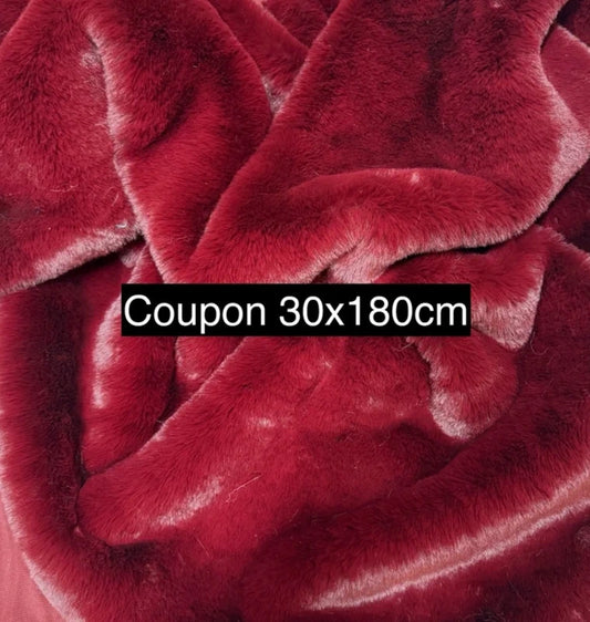Coupon tissu fausse fourrure douce et épaisse de qualité rouge cerise à poils mi-longs 30cm x 180cm