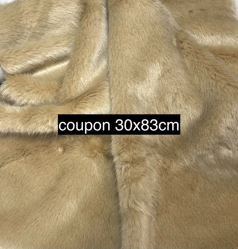 Coupon tissu fausse fourrure de qualité à poils mi-longs beige 30cmx83cm