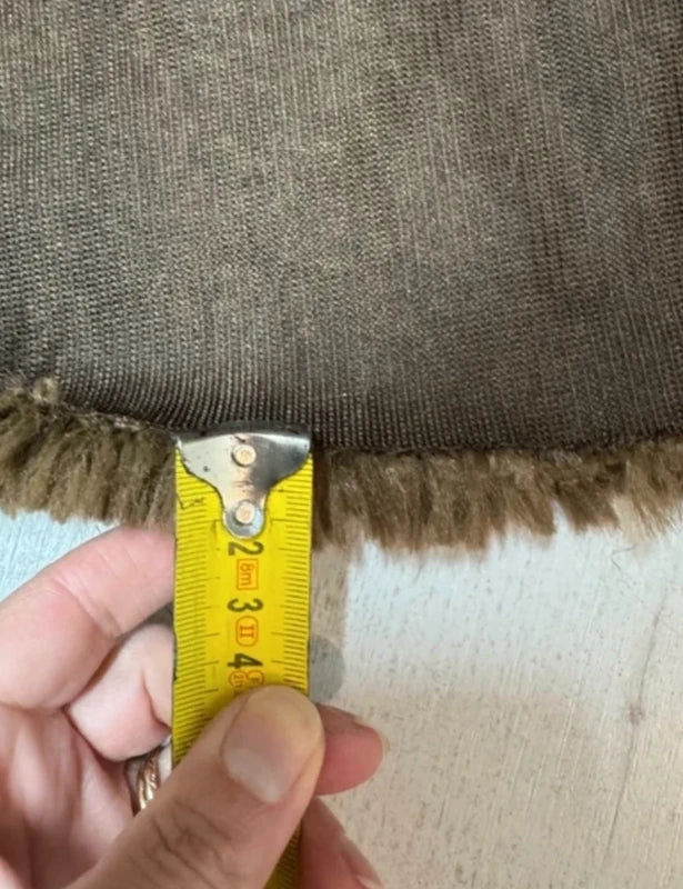 Coupon tissu fausse fourrure douce lourde de qualité à poils mi-longs frisé marron foncé 30cmx160cm