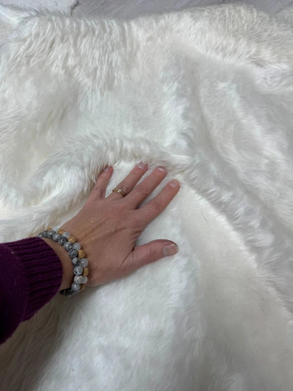 Fausse fourrure blanche légère | Coupon 30×73 cm | Poil env. 1 cm