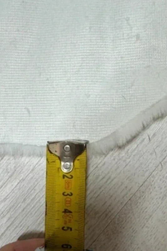 Coupon tissu très doux fausse fourrure à poils courts blanc 30cm x 76cm