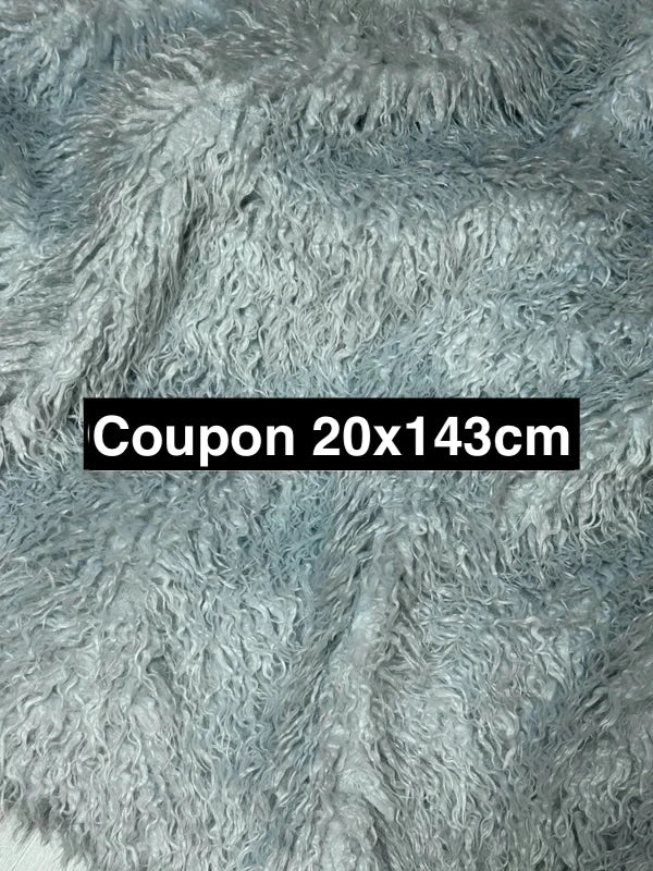 Coupon tissu fausse fourrure frisée bleu clair menthe très douce à poils longs 20cm x 143cm