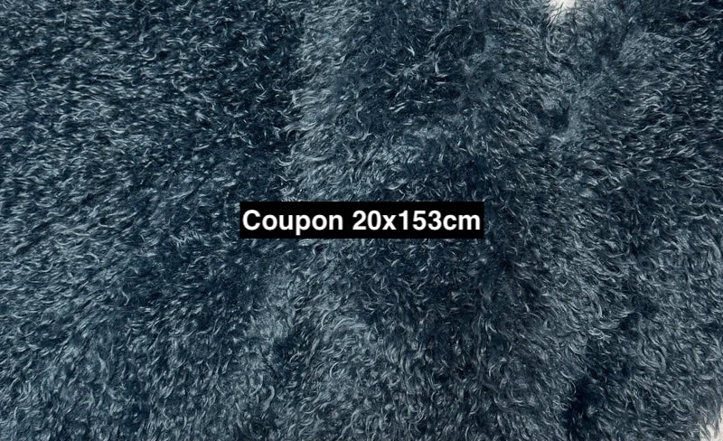 Coupon tissu fausse fourrure souple et frisé à poils longs gris bleu 20cm x 153cm