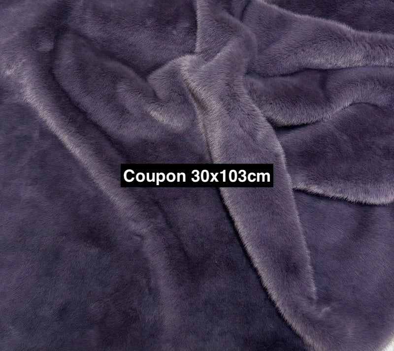 Coupon tissu fausse fourrure douce qualité à poils mi longs violine prune 30cm x 103cm