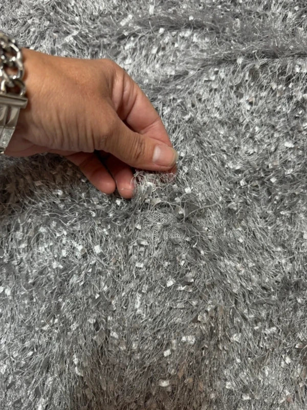 Coupon tissu souple et original à poils longs gris argent 33cm x 170cm