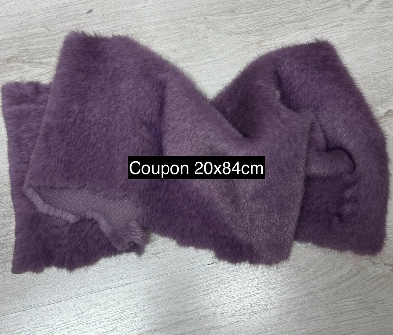 Coupon tissu fausse fourrure douce de qualité violet lilas à poils mi-longs 20cmx84cm