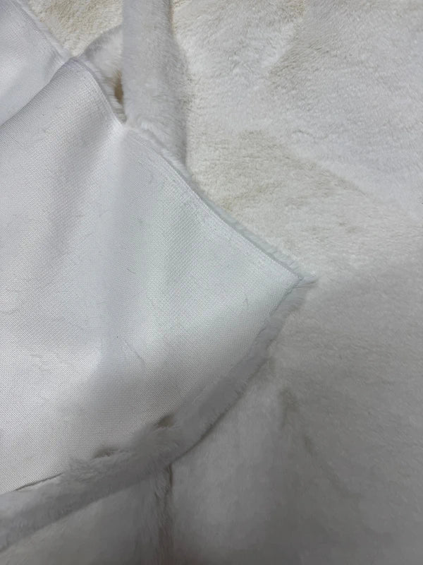 Coupon tissu fausse fourrure douce épaisse de qualité blanc à poils longs 30cm x 158cm