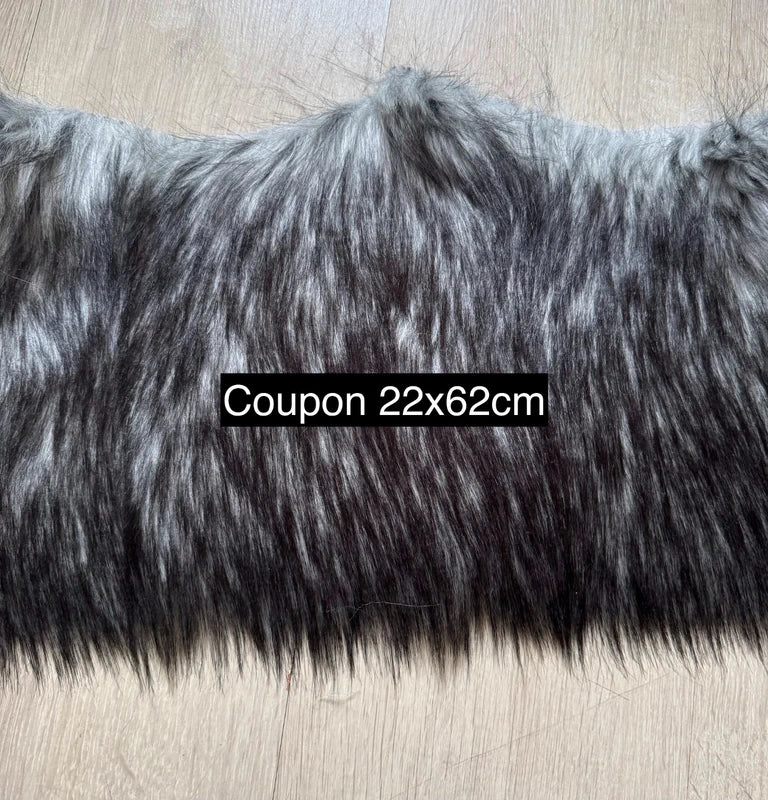 Coupon tissu de qualité fausse fourrure à poils longs doux gris et noir 22cm x 162cm