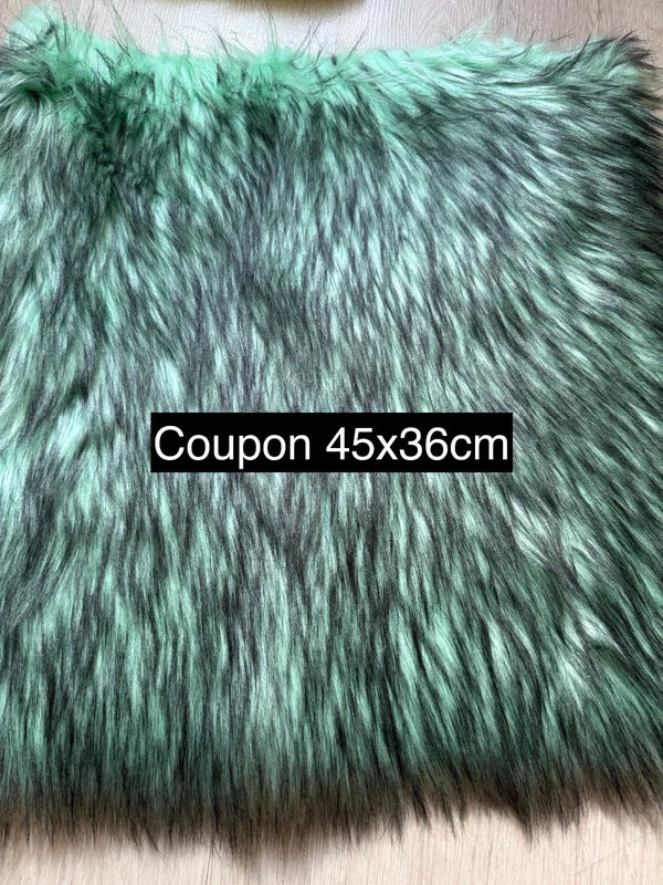Coupon tissu de qualité fausse fourrure à poils longs doux vert et noir 45cm x 36cm