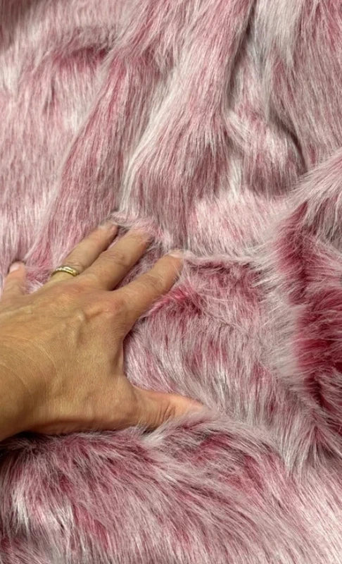 Coupon tissu fausse fourrure douce à poils longs rose à mèches blanches 30cm x 155cm