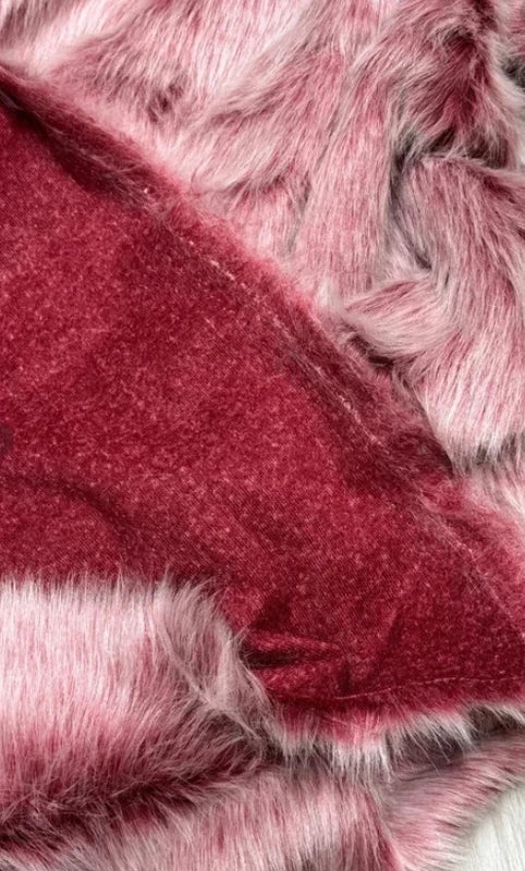 Coupon tissu fausse fourrure douce à poils longs rose à mèches blanches 30cm x 155cm