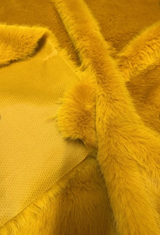 Coupon tissu fausse fourrure douce, épaisse à poils longs jaune moutarde miel 33cm x145cm