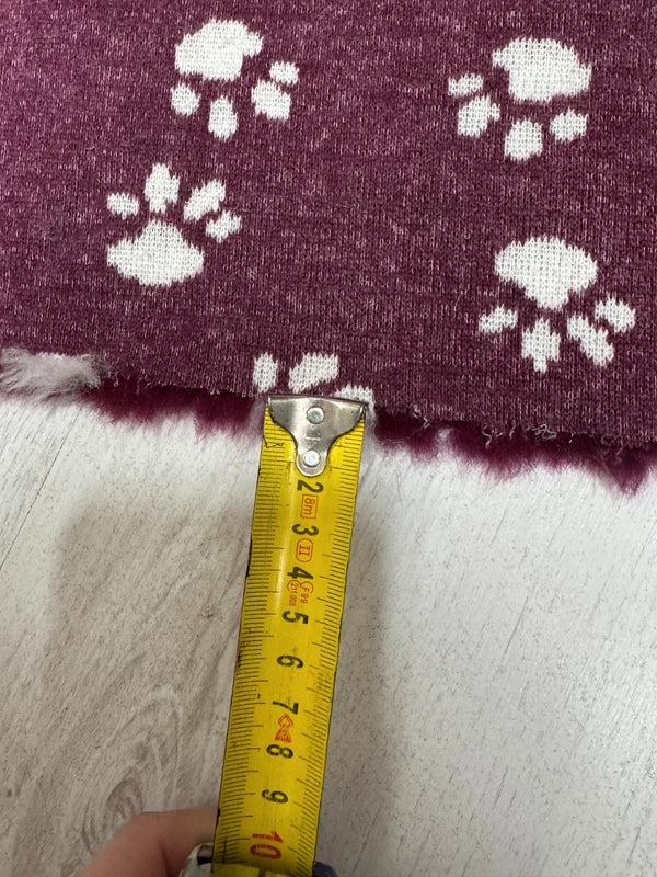 Fausse fourrure originale rouge bordeaux et blanc – Motif pattes vintage 35x50cm