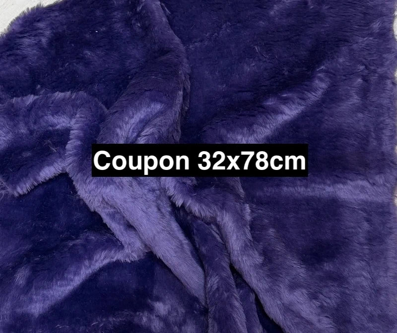 Coupon tissu fausse fourrure légère à poils mi-longs violet 32cm x 78cm