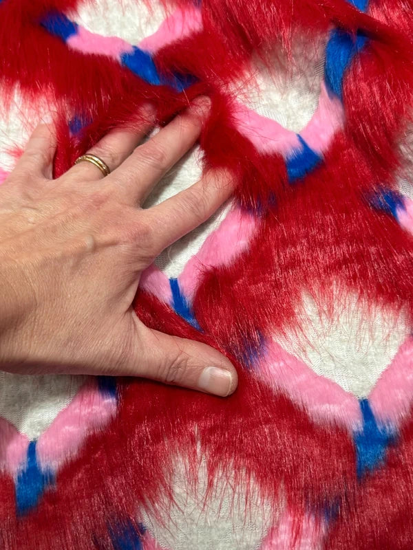 Coupon fausse fourrure originale texturé à poils mi-longs rouge bleu blanc 30cm x 156cm