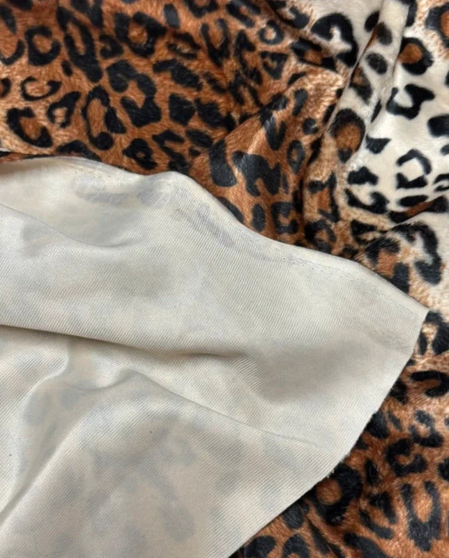 Coupon tissu fausse fourrure légère et ras à poils courts imprimée marron noir beige 35cmx119cm