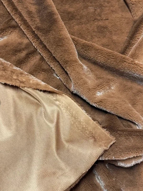 Coupon tissu fausse fourrure douce à poils courts marron 36cm x 157cm