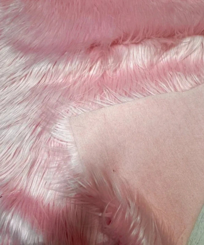 Coupon tissu fausse fourrure douce légère à poils longs rose 26cm x75cm