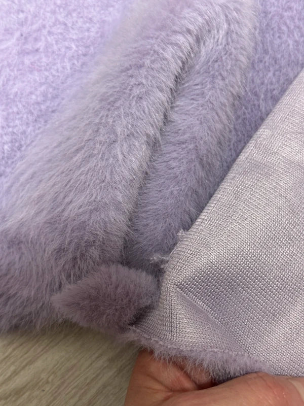 Coupon fausse fourrure douce de qualité violet lilas à poils courts 21cmx148cm