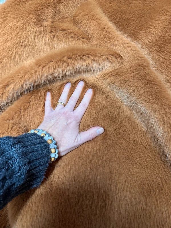 Coupon fausse fourrure marron chaud poils ~2 cm 30×160 cm