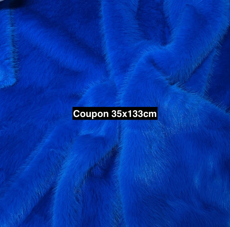 Coupon fausse fourrure bleu électrique 35 x 133 cm – poils mi-longs 2 cm
